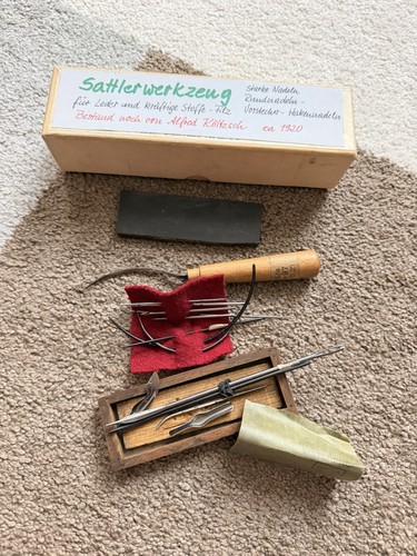 Historisches sattlerwerkzeug - historisches,